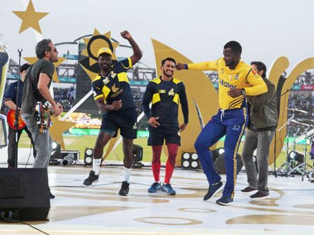 পাক-বিরোধী ক্ষোভের শিকার এবি, পোলার্ড, রাসেলরাও! উঠল আইপিএল থেকে নির্বাসনের দাবি