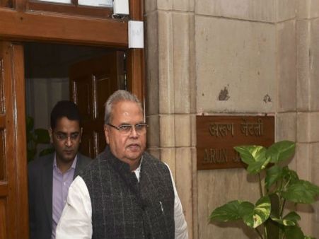 ভয় পাওয়াতে গুজব! কেন্দ্রের নির্দেশে রাজ্যে ১০ হাজার জওয়ান, জানালেন রাজ্যপাল