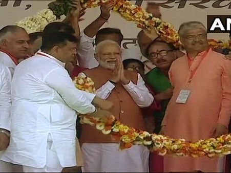 'পাকিস্তানে কে বেশি বিখ্যাত হবেন তার প্রতিযোগীতায় বিরোধীরা', মেরঠ থেকে 'শক্তিশেল' মোদীর