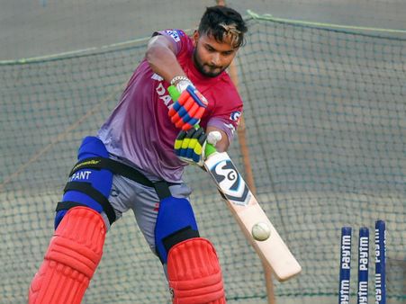 ফোকাস আইপিএল-এই, মাথার পিছনে ঘুরছে বিশ্বকাপ! আশা ছাড়ছেন না ঋষভ পন্থ