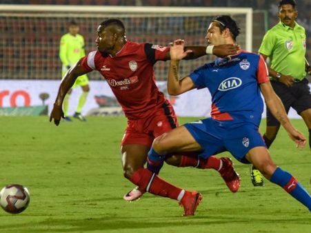 নর্থইস্টের ঘরের মাঠে পরাজিত বেঙ্গালুরু! হারলেও সুনীলরা পেলেন গুরুত্বপূর্ণ অ্যাওয়ে গোল