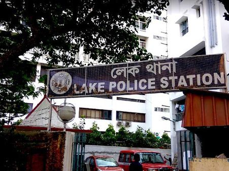 ফের অটোচালকের দাদাগিরি! দম্পত্তির ওপর হামলার অভিযোগ, সন্ধের শহরে নিরাপত্তা নিয়ে প্রশ্ন