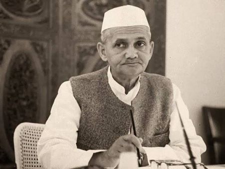 তাসখন্দে লালবাহাদুর শাস্ত্রীর মৃত্যু রহস্যে কোন ঘটনা জড়িত! খোঁজ মিলবে ১২ এপ্রিল, কিভাবে জানেন