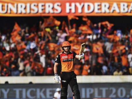 বেয়ারস্টোর দাপটে পিছনের সিটে ওয়ার্নারও! জোড়া শতরানে ম্য়াচ প্রায় হাতছাড়া আরসিবির