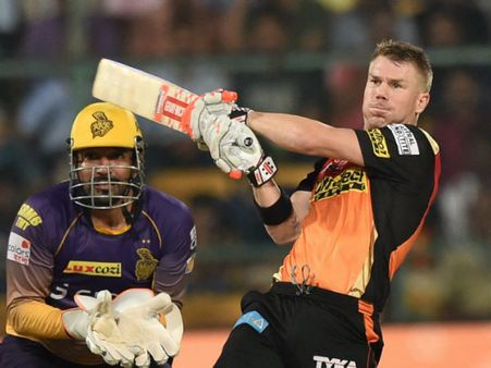 আইপিএল-এ উঠবে ঝড়, অনুশীলন ম্য়াচেই বুঝিয়ে দিলেন ওয়ার্নার! দেখুন দুর্ধর্ষ ইনিংসের ভিডিও