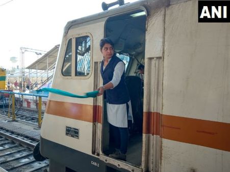 নারী দিবসে বিমান থেকে রেলে মহিলাদের প্রতি বিশেষ কুর্ণিশ! নয়া উদ্যোগে সম্মানিত মহিলারা