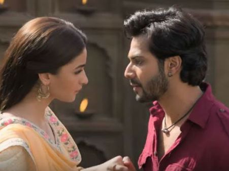 Kalank Film Review:দেশভাগের রক্তাক্ত সময় ত্রিকোণ প্রেমের কোন দলিল পেশ করল আলিয়া-মাধুরীর 