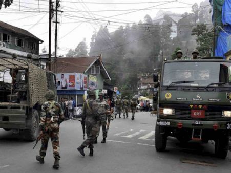 পৃথক গোর্খাল্যান্ড আর কোনও ইস্যু নয় পাহাড়ে! আর ভাঙা নয়, গড়তে চায় সবদলই