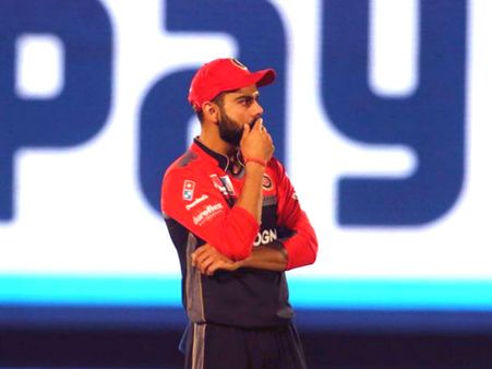 হাতে বাকি ১০ ম্য়াচ, বদল চান বিরাট! প্লেঅফে যেতে কী কী করতে পারেন আরসিবি অধিনায়ক
