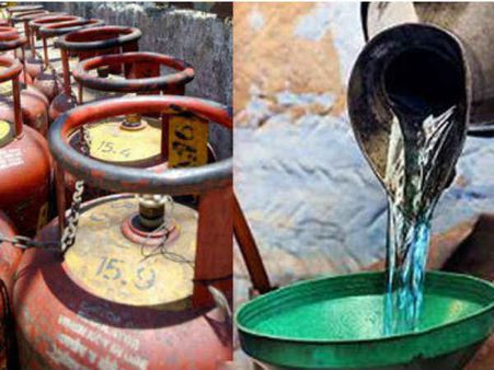 ভোটের আগেই দাম বাড়ল এলপিজি সিলিন্ডারের! কোপ পড়ল গণবন্টনের কেরোসিনেও