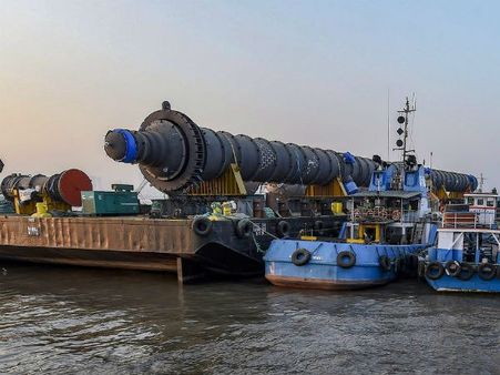 আরও চাপে রাশিয়া, কমতে চলেছে রুশ তেল রফতানি