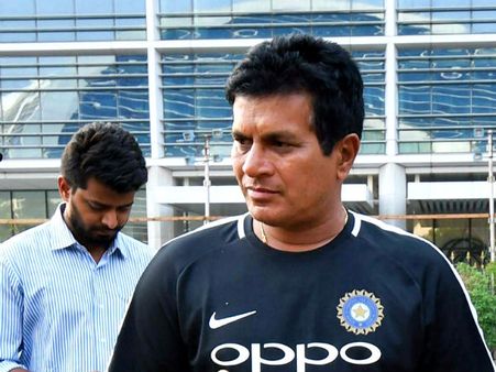 আইপিএল ফের খোঁজ মিলল বেটিং চক্রের! গ্রেফতার মিতালী-হরমনপ্রিতদের প্রাক্তন কোচ