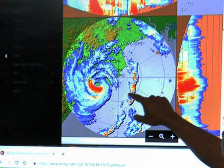 ভোররাতে ফণীর তাণ্ডব বাংলায়, লণ্ডভণ্ড খড়্গপুর, তুমুল বৃষ্টি কলকাতায়