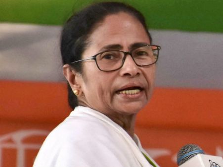 মমতা ‘কল্পতরু’ ইদের আগে, সরকারি কর্মীদের জন্য ‘সুখবর’ লোকসভা ভোট মিটতেই