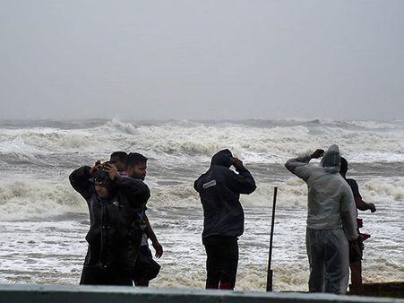 ধেয়ে আসছে ঘূর্ণিঝড় বায়ু, সমস্ত শক্তি দিয়ে পরিস্থিতি মোকাবিলায় তৈরি কেন্দ্রও