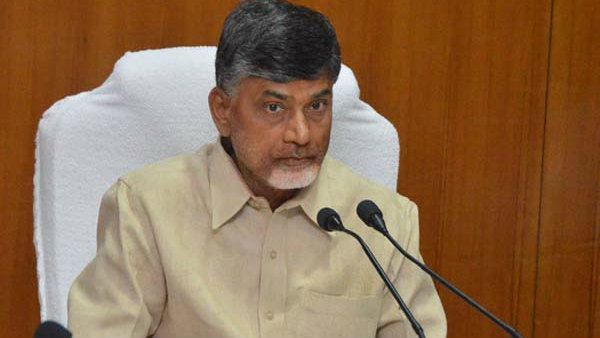 চন্দ্রবাবু বিদেশ ছুটি কাটাচ্ছেন, ৪ টিডিপি সাংসদ দল বদলে গেলেন বিজেপিতে