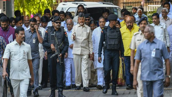 বাড়ির পর এবার নিরাপত্তার কাটছাঁট, চন্দ্রবাবুর সুরক্ষায় বহাল মাত্র ৪ কনস্টেবল