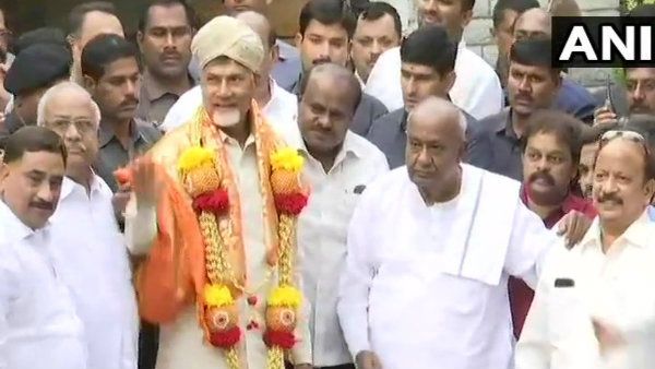 'অকালে ভোট করতে হবে কর্ণাটকে', দাবি থোদ মুখ্যমন্ত্রীর বাবার