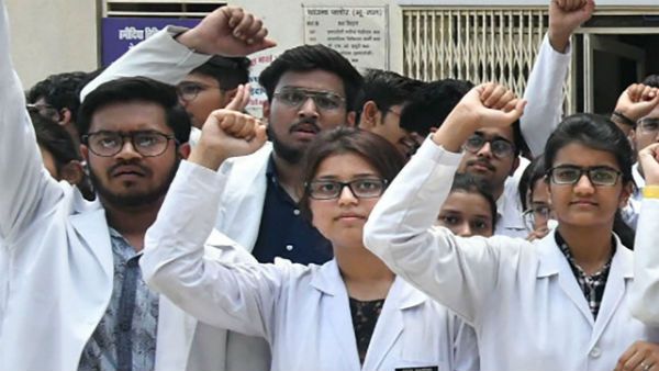 মুখ্যমন্ত্রীর সঙ্গে আলোচনার আগে 'শর্ত'! জিবি বৈঠকের শেষে আর যা জানালেন জুনিয়র চিকিৎসকরা