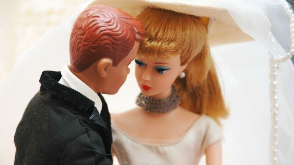 বৃষ্টির জন্য পুতুলের বিয়ে দিলেন মহারাষ্ট্রের এই গ্রামের বাসিন্দারা