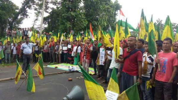 শাসক ফ্রন্টে ফাটল! গেরুয়া বাহিনীর বিরুদ্ধে হামলার অভিযোগ জোটসঙ্গী দলের