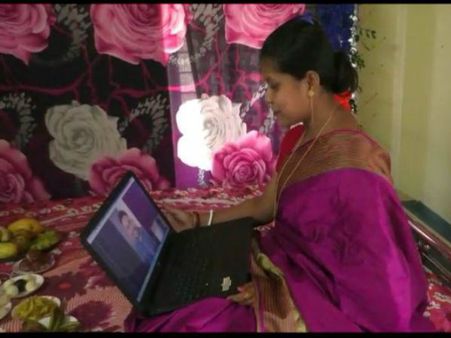 সোশ্যাল মিডিয়ার কামাল, ফেসবুক লাইভে জামাইষষ্ঠী সারলেন হরিদ্বারে থাকা জামাই