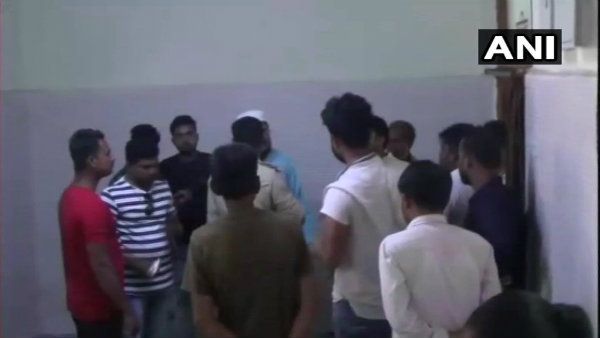 চোর সন্দেহে প্রহার! মুসলিম যুবককে দিয়ে জয় শ্রীরাম বলানোর পর পিটিয়ে খুনের অভিযোগ