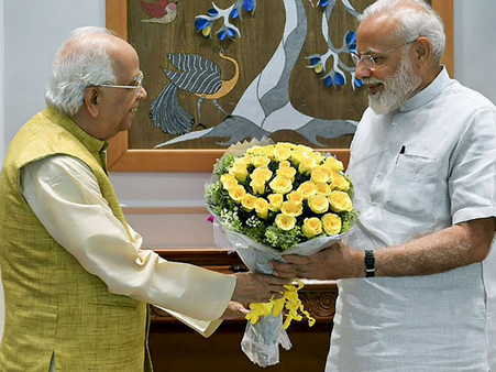 রাষ্ট্রপতি শাসন নিয়ে জল্পনা! রাজ্যপালের সঙ্গে বৈঠকে বাংলার ‘রিপোর্ট’ নিলেন মোদী