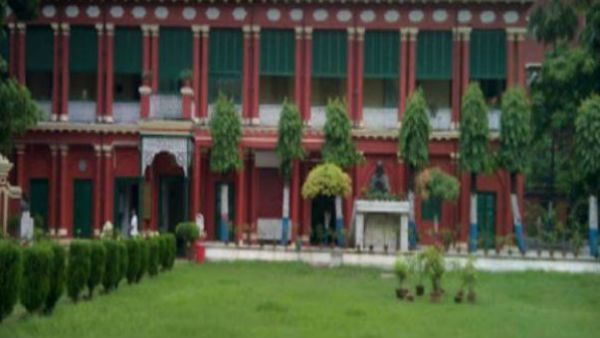 রবীন্দ্রভারতীতে জাত তুলে শিক্ষকদের আক্রমণ: এ কি শিক্ষাক্ষেত্রের অরাজকতা নাকি আরও বড় কিছু বিপদ?