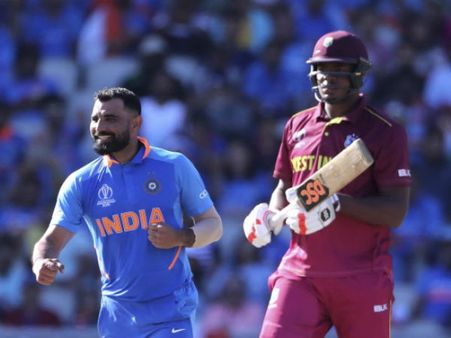 শামির নতুন সেলিব্রেশন ভাইরাল, কোটরেলকে করলেন নকল