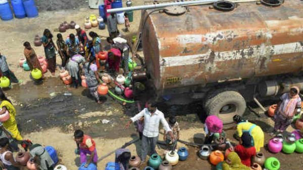চরম জলসংকটের মাঝে 'আমিষ'-'নিরামিষ' জল নিয়ে নতুন বিতর্ক ! নেপথ্যে কাগজের বিজ্ঞাপনী প্রচার