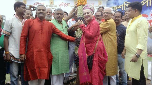 ২০১৯ দুর্গাপুজোতেও বড় চমক রাখছে দেশপ্রিয় পার্ক! হয়ে গেল খুঁটি পুজো