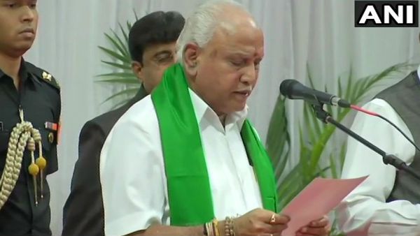 ইয়েদুরাপ্পার হাতেই কর্নাটকের ভার, ফের ‘পরীক্ষা’য় বসতে হবে ৩১ জুলাইয়ের মধ্যেই