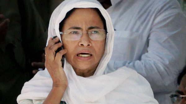 ফোনে দুঃখপ্রকাশ মুখ্যমন্ত্রী মমতার! তৃণমূল জেলা নেতৃত্ব ক্ষমা চাইল নিগৃহীত অধ্যাপকের কাছে