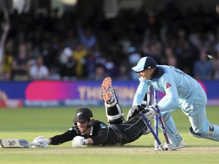 বিশ্বকাপ ফাইনালের সুপার ওভারে রান আউট, কী বললেন সেই গাপটিল