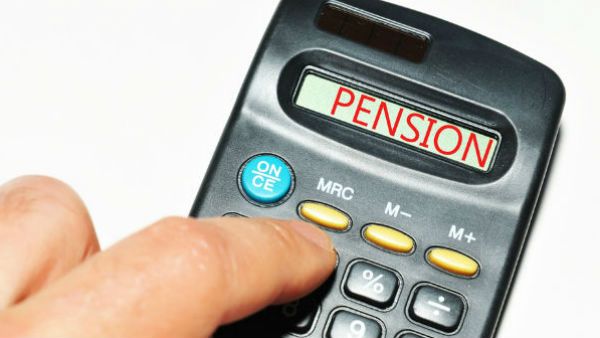 পেনশনারদের জীবন শংসাপত্র এবার থেকে অনলাইনেই! ‘জীবন প্রমাণে’ নয়া পরিষেবা