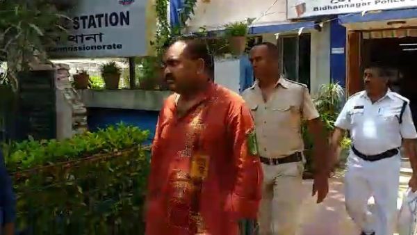 প্রোমোটারের কাছে তোলা চেয়ে ফের শ্রীঘরে হাতকাটা দিলীপ