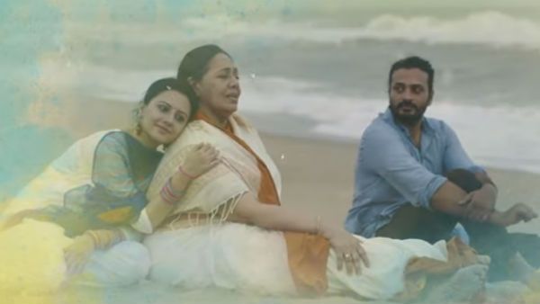 ২০১৯ এর স্বাধীনতা দিবসের আগে 'বৈষ্ণব জনে তো'র বাংলা গান নেট মাতাচ্ছে ! ভাইরাল ভিডিও একনজরে