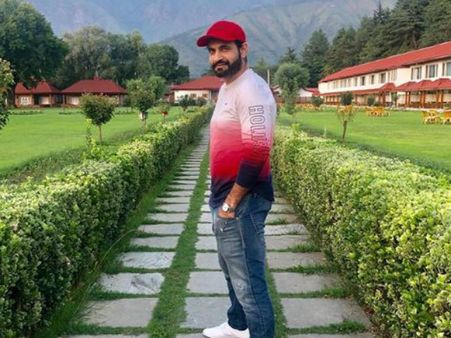 বিশ্বের সবচেয়ে সুন্দর জায়গা কাশ্মীর, বললেন ইরফান পাঠান