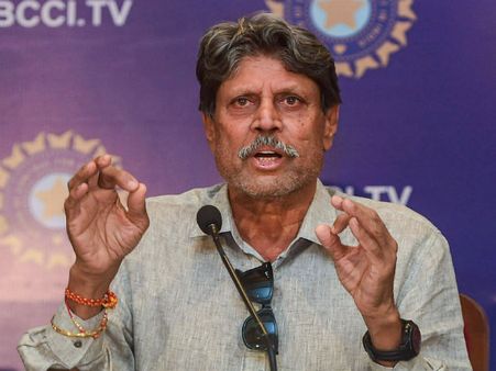 হেড কোচের পর ভারতীয় দলের সহকারিদেরও বাছতে চায় কপিল নেতৃত্বাধীন সিএসি, সিওএ-কে চিঠি