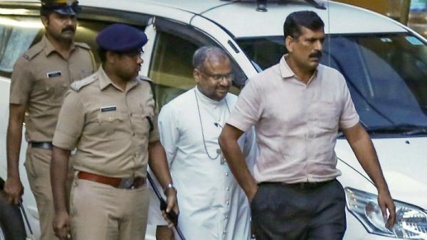 ধর্ষক বিশপের বিরুদ্ধে বিক্ষোভ করায় সন্নাসিনীকে বরখাস্ত করল চার্চ