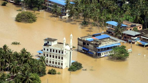 কেরলে অতিবৃষ্টির জেরে বন্যা, অতিরিক্ত জল ছাড়ার জন্য খোলা হয়েছে ৭৮টি বাঁধ