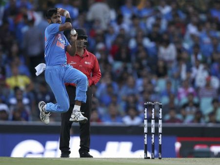 ভারত বনাম ওয়েস্ট ইন্ডিজ টি-টোয়েন্টি:কোহলির দলে জাহির খানের উত্তরসূরি হতে চান খলিল