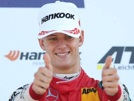 জীবনের প্রথম ফর্মুলা টু খেতাব জিতলেন মাইকেল শুমাখারের ছেলে