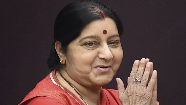 সাহিত্য অনুরাগী আইনের ছাত্রী থেকে তুখোড় রাজনীতিক, সুষমা স্বরাজের জীবনী একনজরে