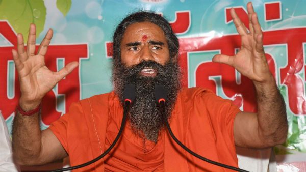 ফের বিপাকে রামদেব, করোনিল নিয়ে এবার দিল্লি হাইকোর্ট সমন পাঠাল যোগগুরুকে