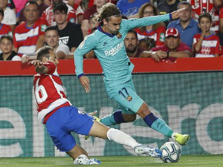 লা লিগায় জিতল বার্সেলোনা, ইএফএল কাপে আর্সেনাল-ম্যান সিটির জয়, হার টটেনহামের