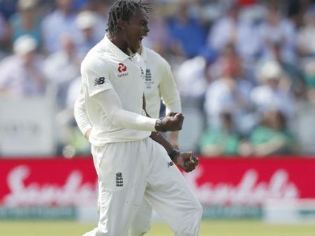 করোনা পরবর্তী ক্রিকেটের স্বাস্থ্যবিধি ভাঙায় জরিমানা জোফরা আর্চারের