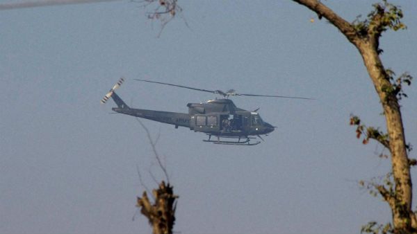 জম্মু–কাশ্মীরে সেনা কপ্টারের জরুরি অবতরণ, সুরক্ষিত লেফট্যানেন্ট রনবীর সিং