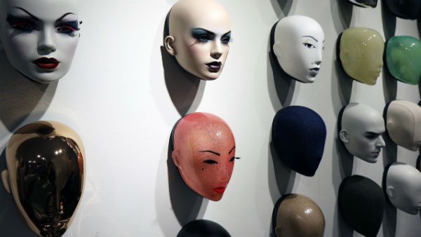 দুর্গাপুজো স্পেশাল গল্প : মাটির মুখোশ